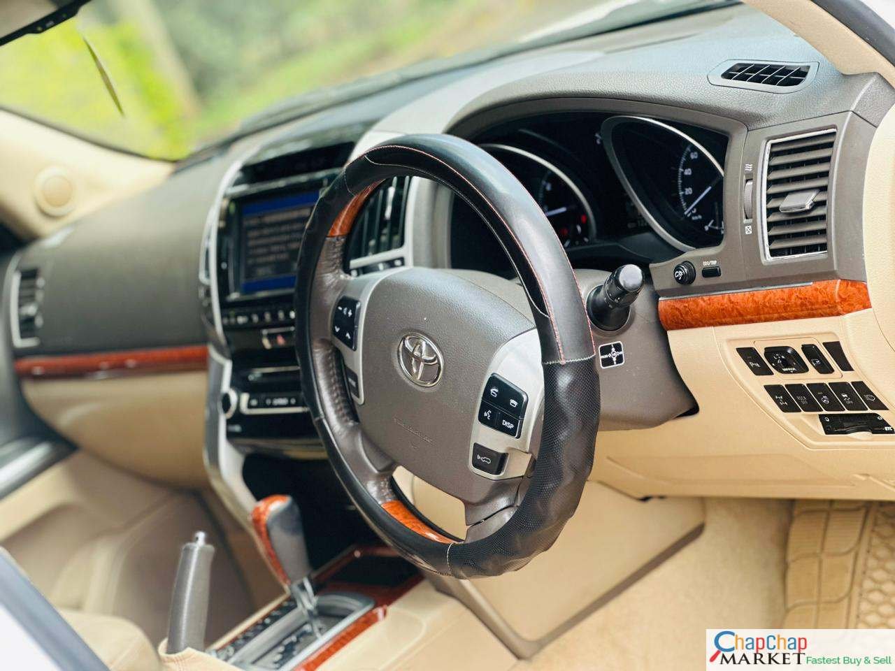 Toyota V8 ZX Kenya QUICK SALE SUNROOF LEATHER 2010 4M ONLY You Pay 40% Deposit Trade in OK EXCLUSIVE Toyota v8 for sale in kenya hire purchase installments landcruiser land cruiser