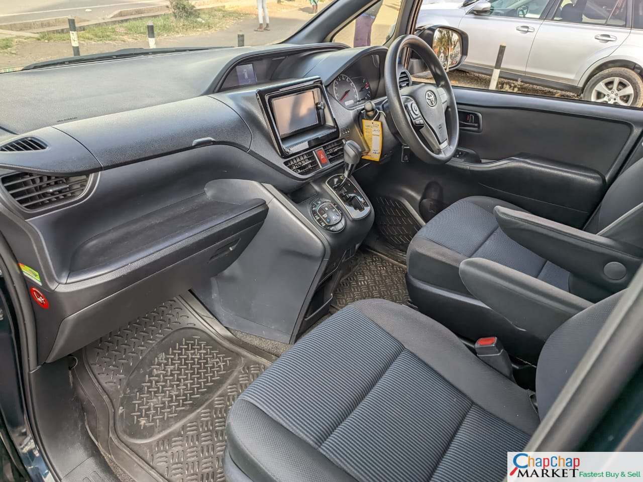 Toyota voxy Asian Owner New shape QUICK SALE  for sale in kenya hire purchase installments You Pay 30% Deposit Trade in OK
