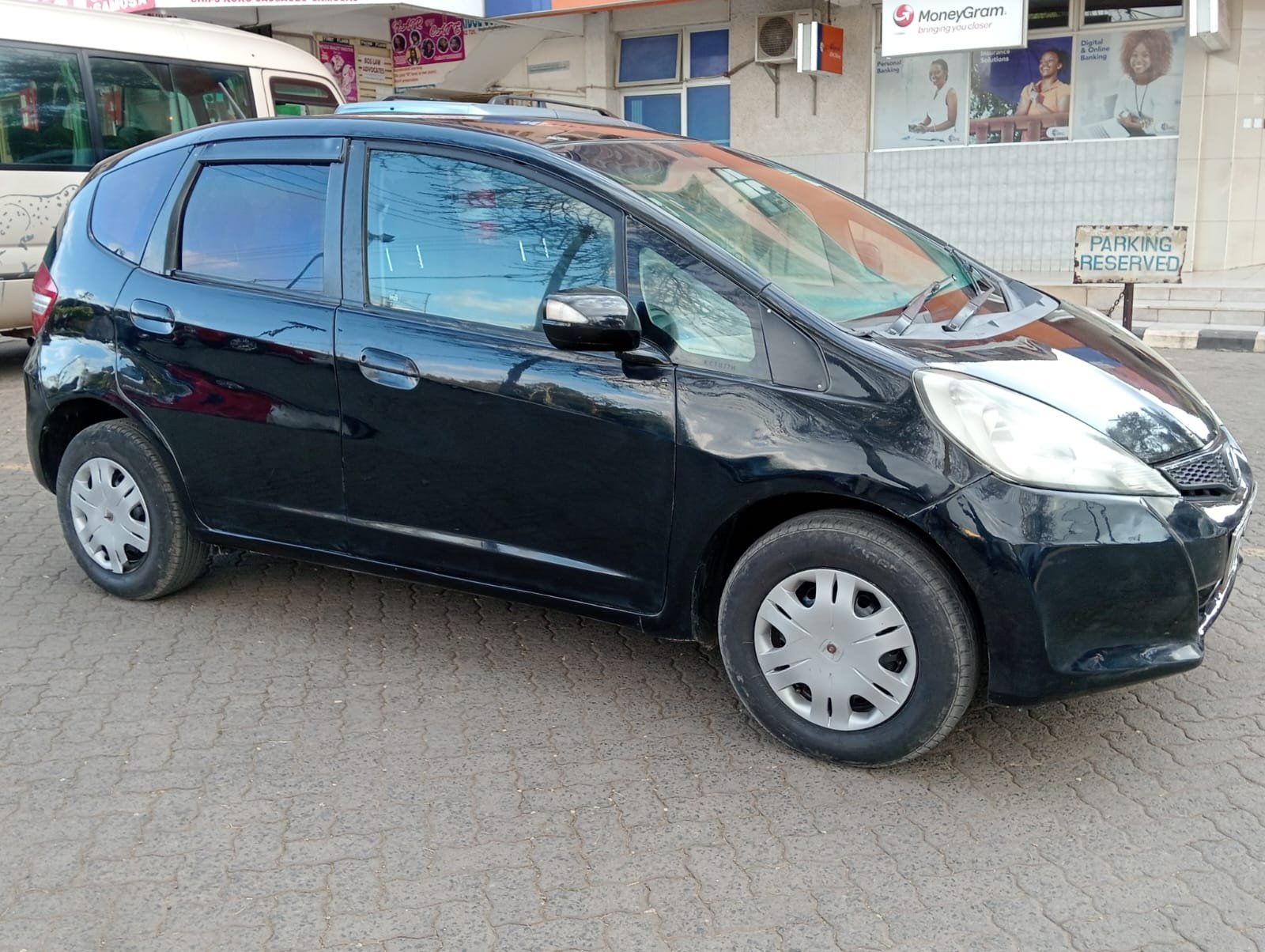 Honda fit for Sale in Kenya 🔥 🔥 QUICK SALE You Pay 30% Deposit Trade in OK Wow hire purchase installments