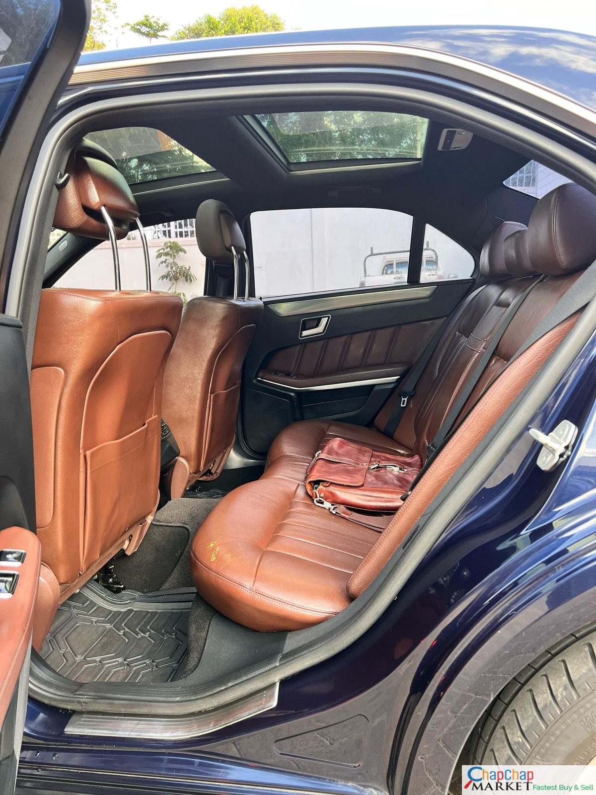 Mercedes Benz E300 sunroof leather QUICK SALE 70% DEPOSIT Trade in OK EXCLUSIVE Hire purchase installments