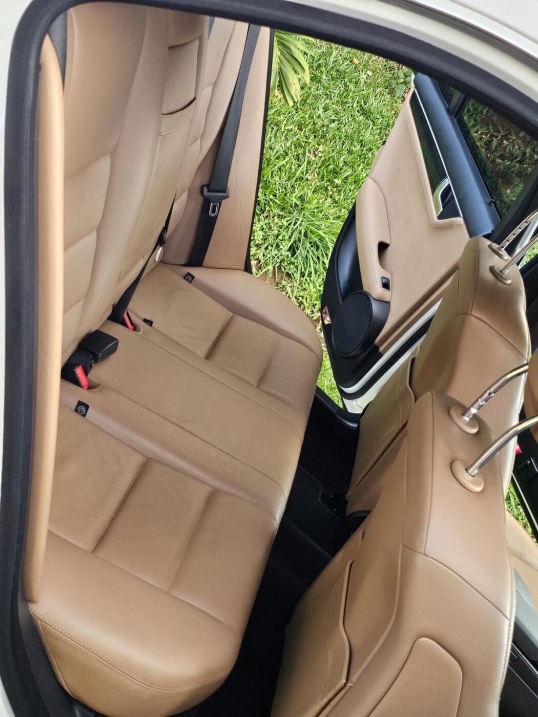 Mercedes Benz C350 for sale in kenya installments new offer