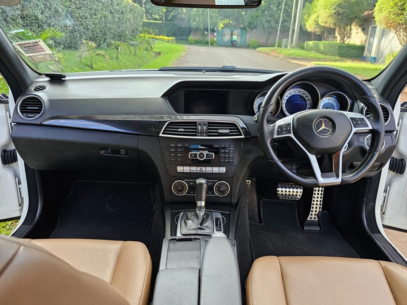 Mercedes Benz C350 for sale in kenya installments new offer