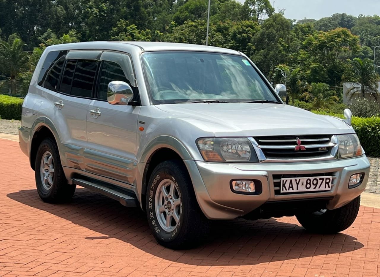 Deal Mitsubishi Pajero exceed QUICK SALE new offer