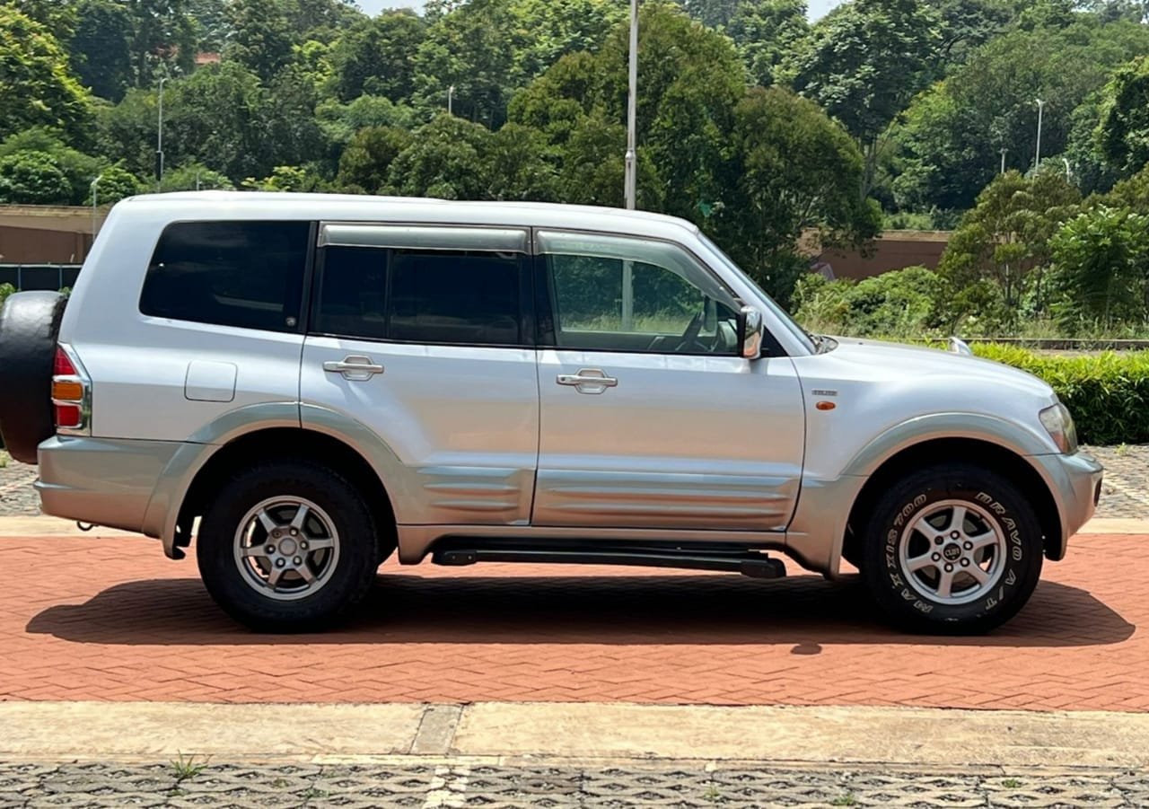 Deal Mitsubishi Pajero exceed QUICK SALE new offer