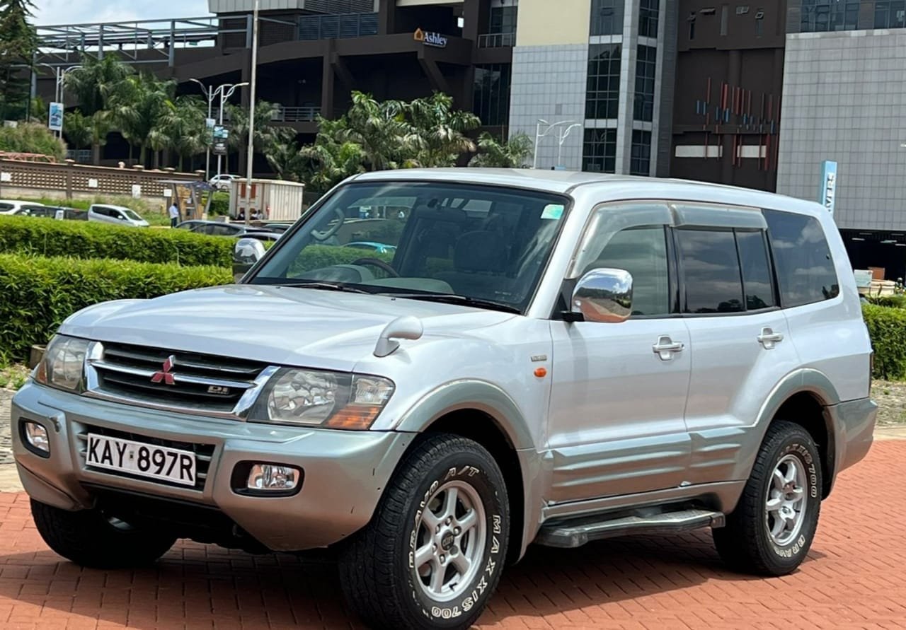 Deal Mitsubishi Pajero exceed QUICK SALE new offer