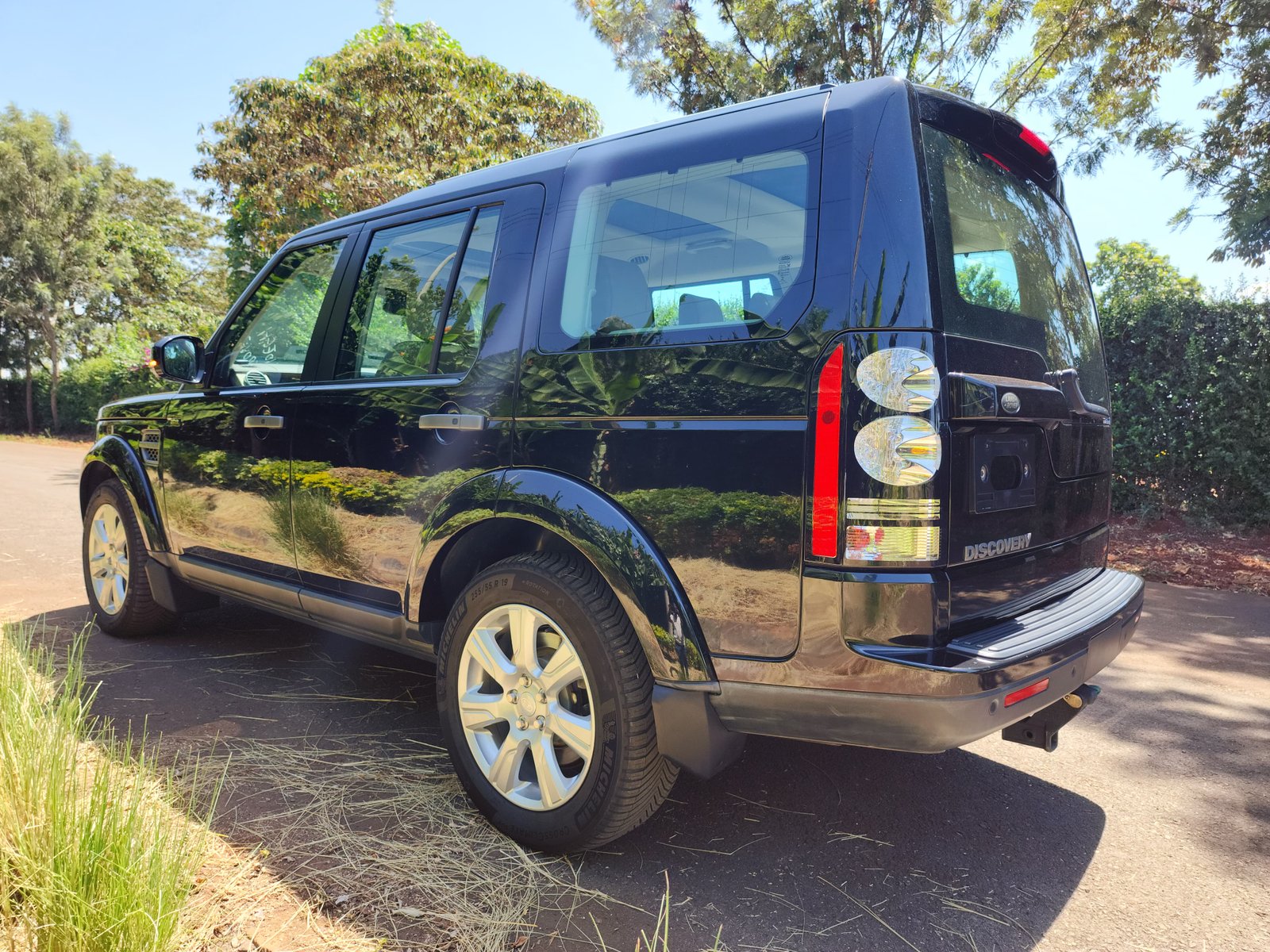 Land Rover Discovery 4 PETROL TRIPLE SUNROOF Trade in Ok HIRE PURCHASE INSTALLMENTS