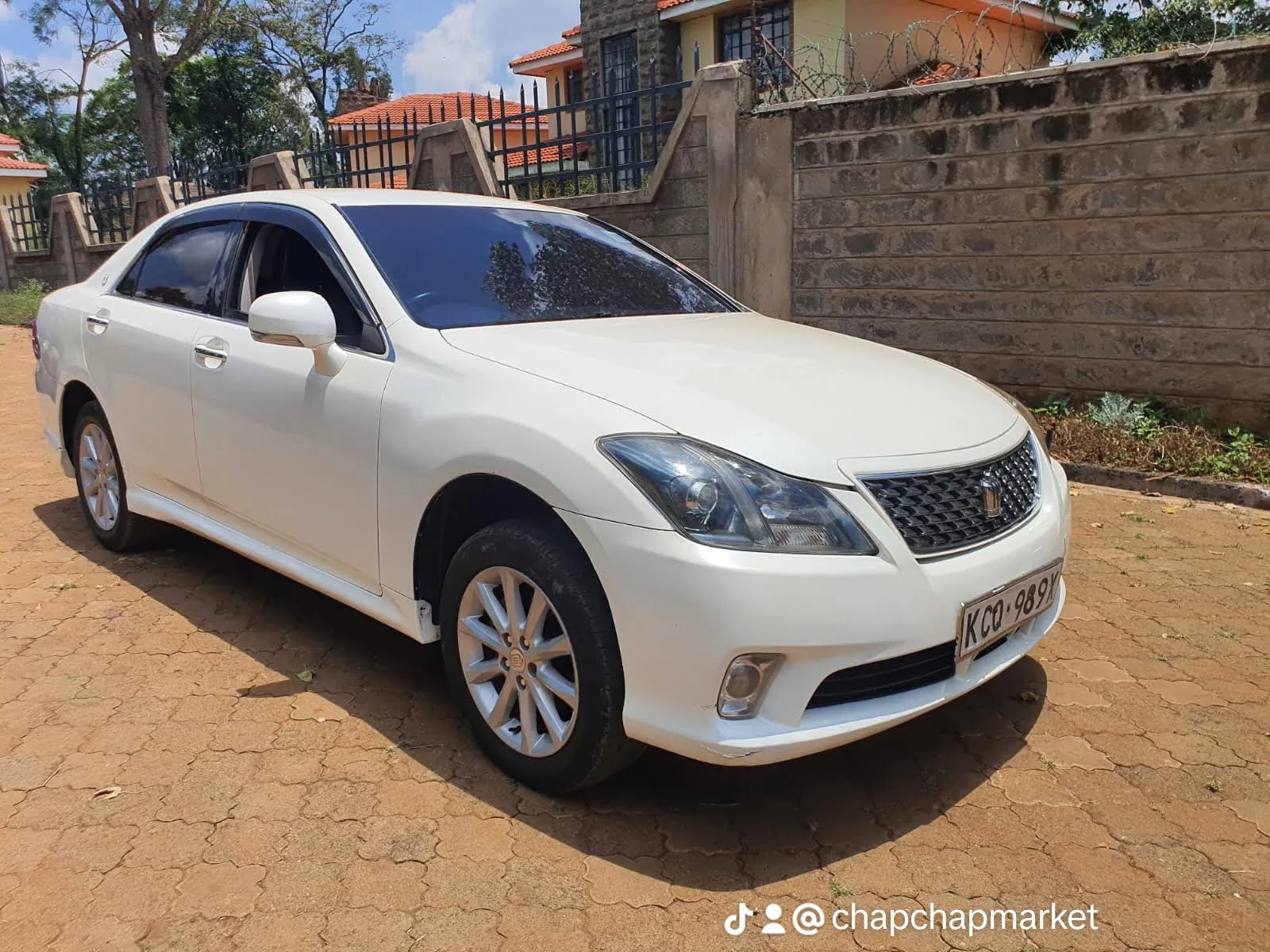 Toyota CROWN ATHLETE for Sale in kenya You pay Deposit Trade in Ok Hot Deal hire purchase installments