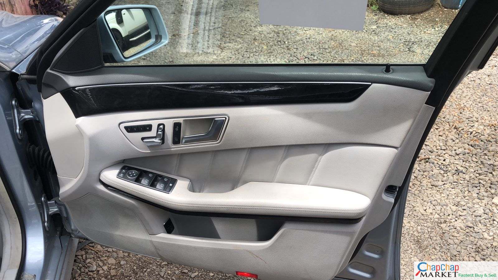 Mercedes Benz E250 Just Arrived QUICK SALE You Pay 30% DEPOSIT Trade in OK Hire purchase installments