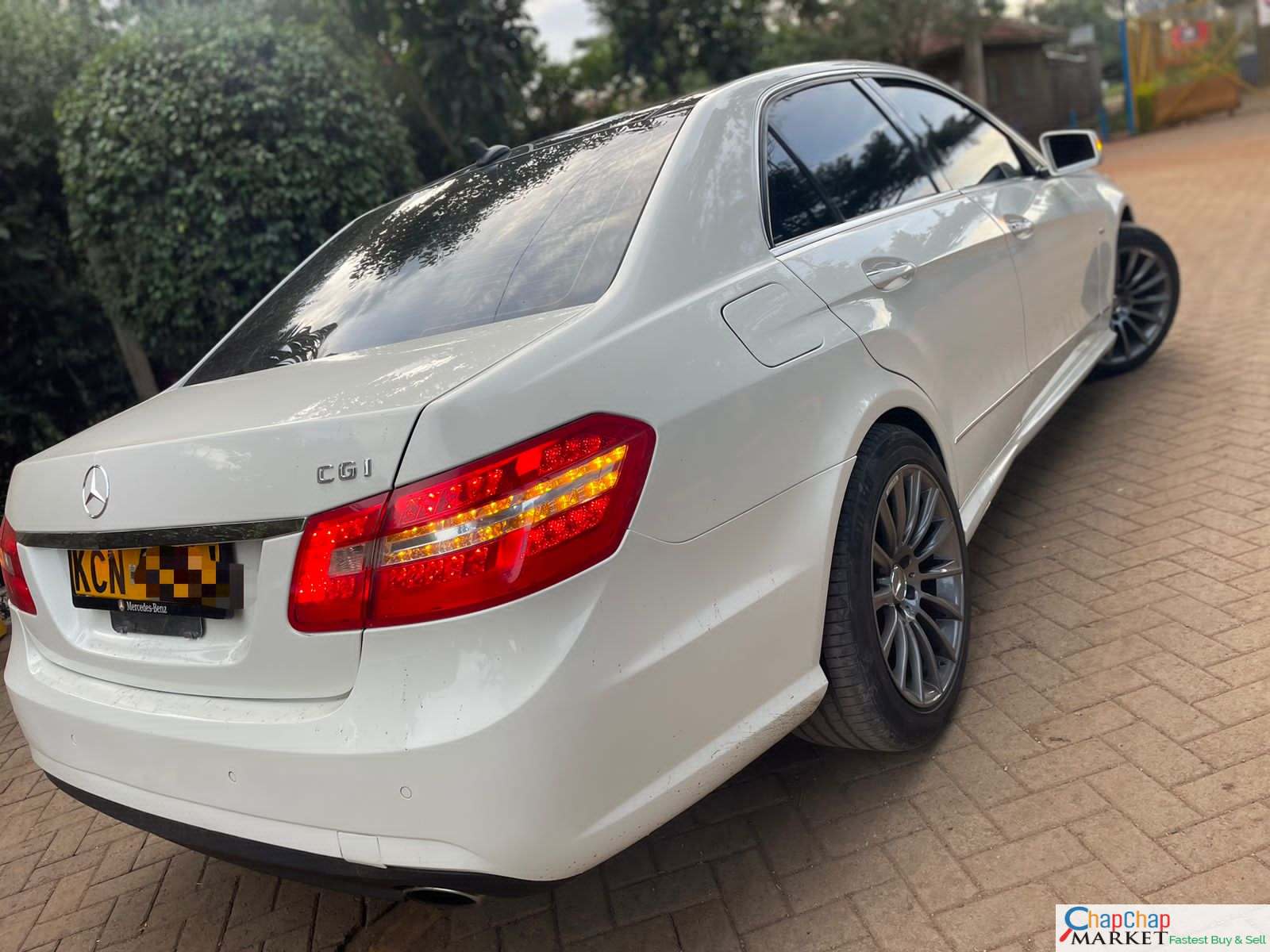 Mercedes Benz E250 panoramic SUNROOF QUICK SALE You Pay 30% DEPOSIT Trade in OK Hire purchase installments