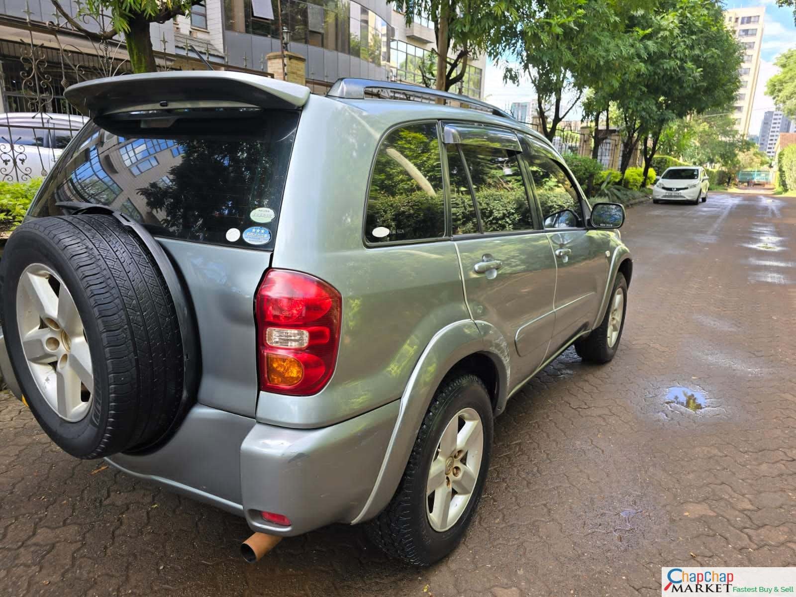 Toyota RAV4 with SUNROOF You Pay 30% Deposit Trade in OK Hire purchase installments (SOLD)