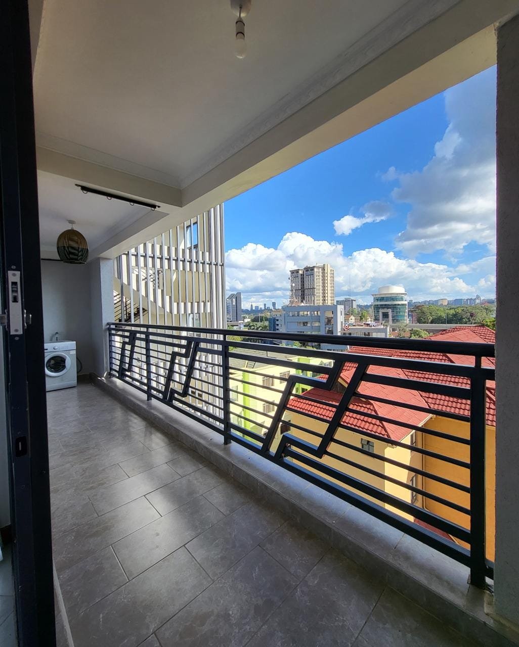 Tranquil Fully Furnished 1 Bedrooms Apartments in Brookside Drive