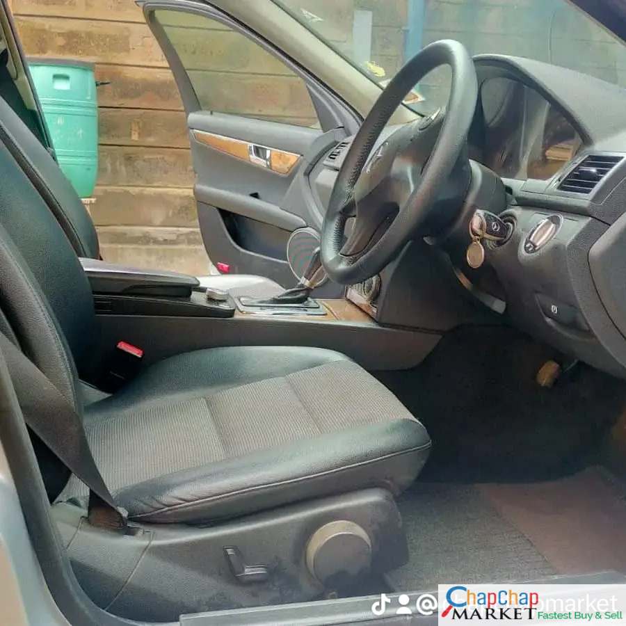 Mercedes Benz C200 QUICK SALE You Pay 30% Deposit Trade in OK! Hire purchase installments New shape