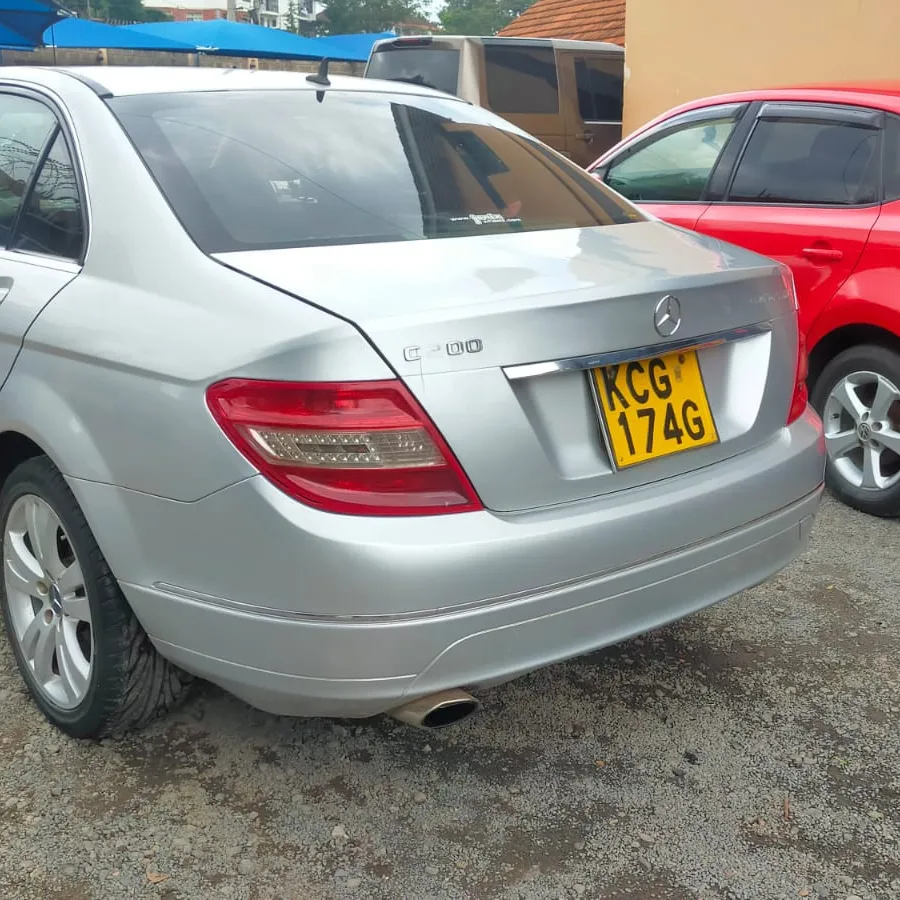 Mercedes Benz C200 QUICK SALE You Pay 30% Deposit Trade in OK! Hire purchase installments New shape