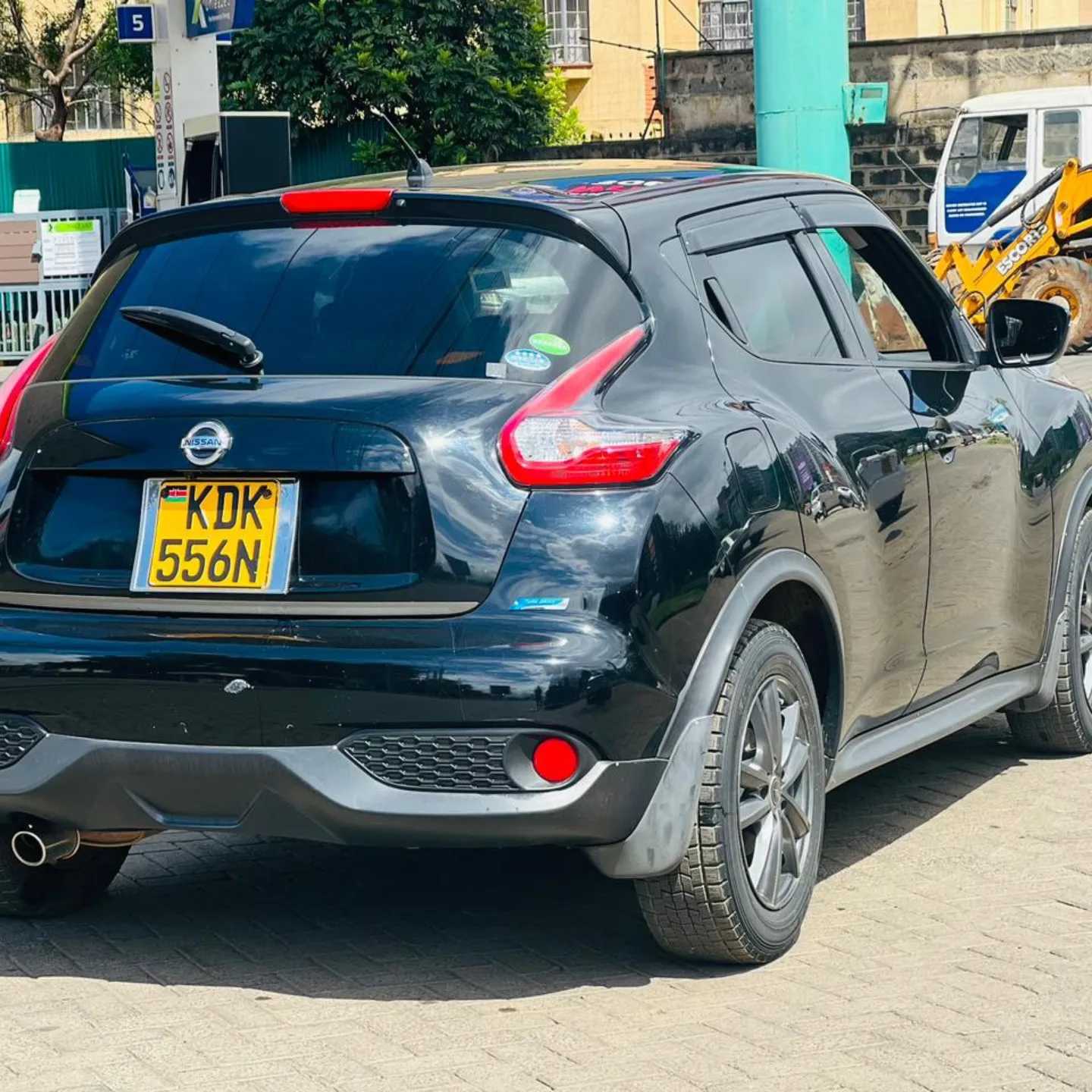 Nissan juke with SUNROOF QUICK SALE You Pay 30% Deposit Trade in OK! Hire purchase installments panoramic