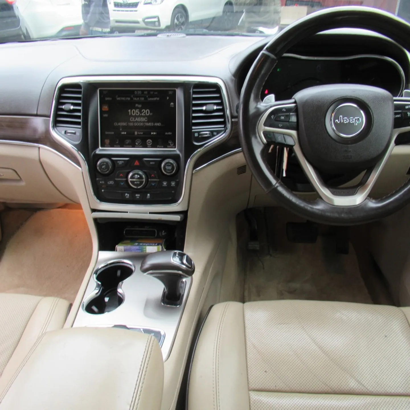 Jeep Grand Cherokee Overland Top spec QUICK SALE You Pay 30% Deposit Trade in OK! Hire purchase installments (SOLD)