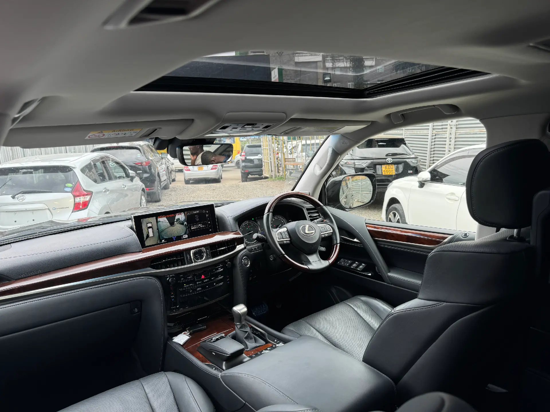 LEXUS LX 570 New Arrival CHEAPEST 🔥 HIRE PURCHASE installments OK EXCLUSIVE For SALE in Kenya