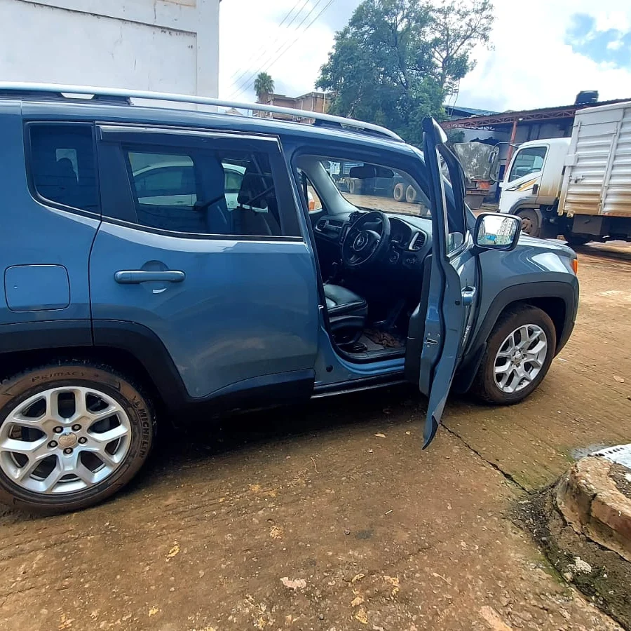 JEEP Renegade Limited Asian owner QUICK SALE YOU PAY 40% DEPOSIT Trade in OK EXCLUSIVE HIRE PURCHASE INSTALLMENTS new