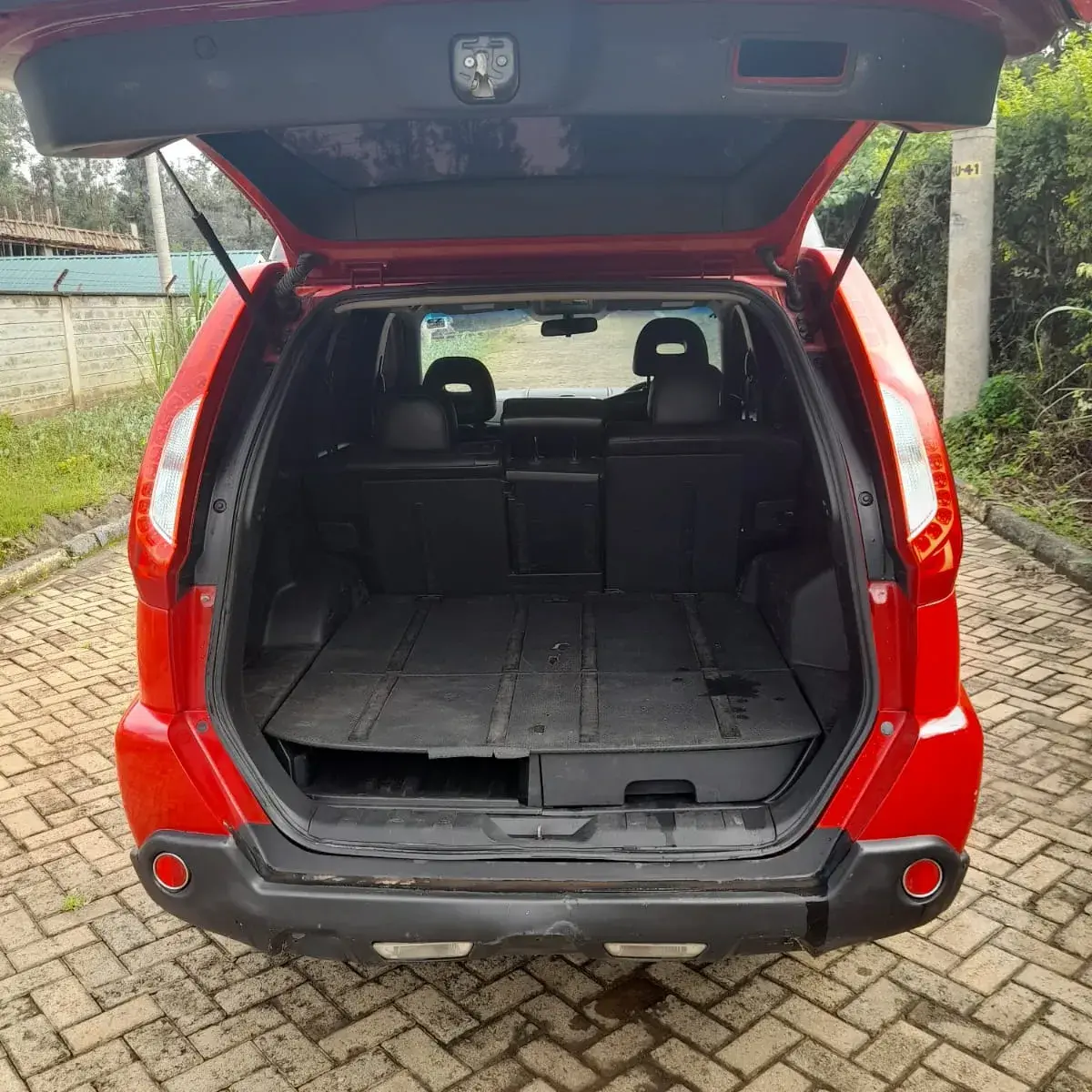 Nissan XTRAIL hyper roof  QUICK SALE You Pay 30% Deposit Trade in Ok EXCLUSIVE