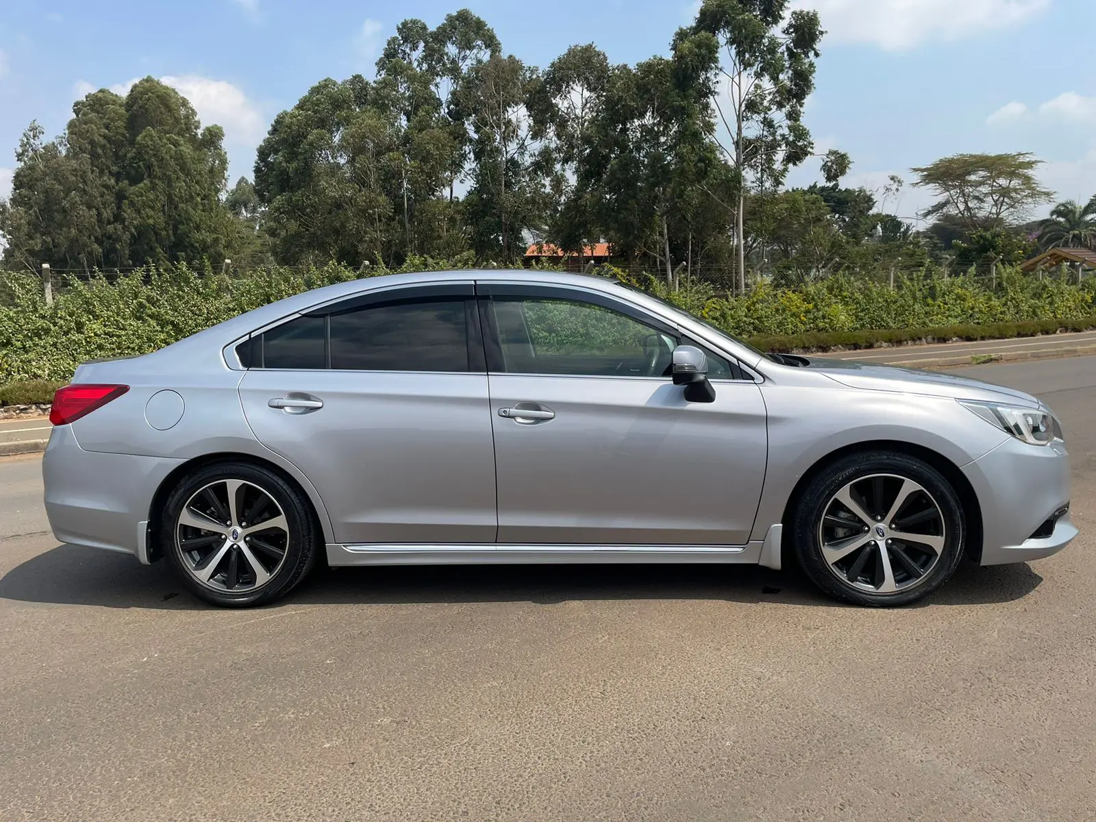 Subaru Legacy New arrival QUICKEST SALE 🔥 You Only pay 30% Deposit Trade in Ok Hire purchase installments Kenya b4 saloon