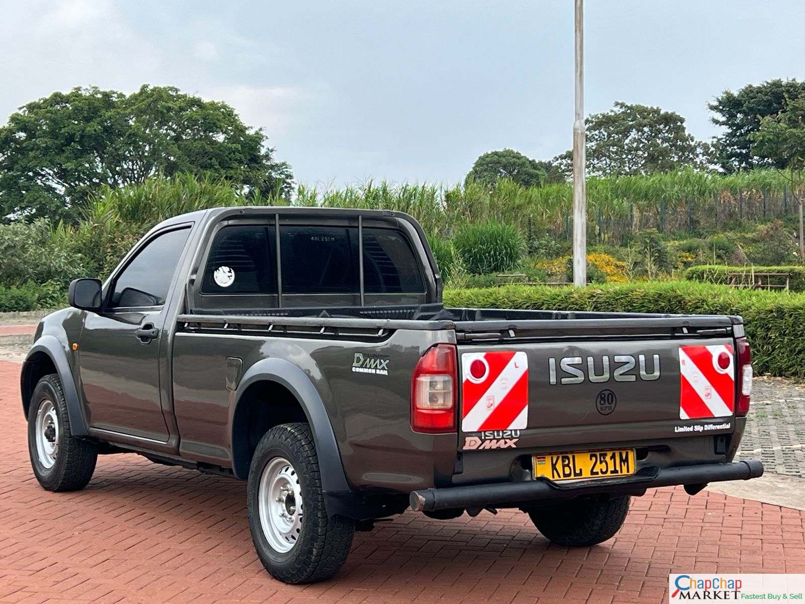 ISUZU D-MAX Local assembly PICK-UP single cab QUICK SALE You Pay 30% Deposit Trade in OK Hire purchase installments New