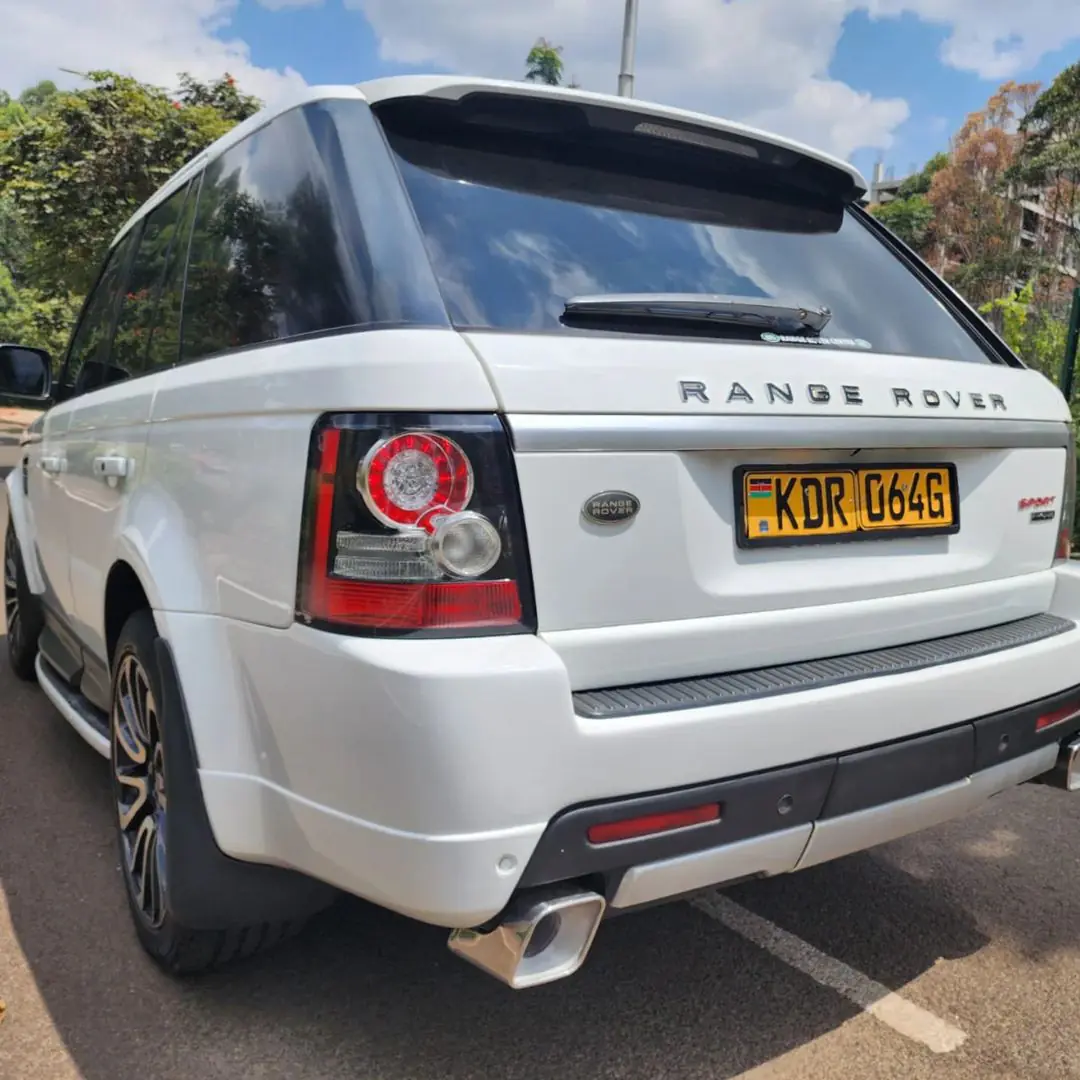 Range Rover Sport HSE QUICK SALE You pay 40% deposit Trade in OK EXCLUSIVE range Rover sport for sale in kenya hire purchase installments