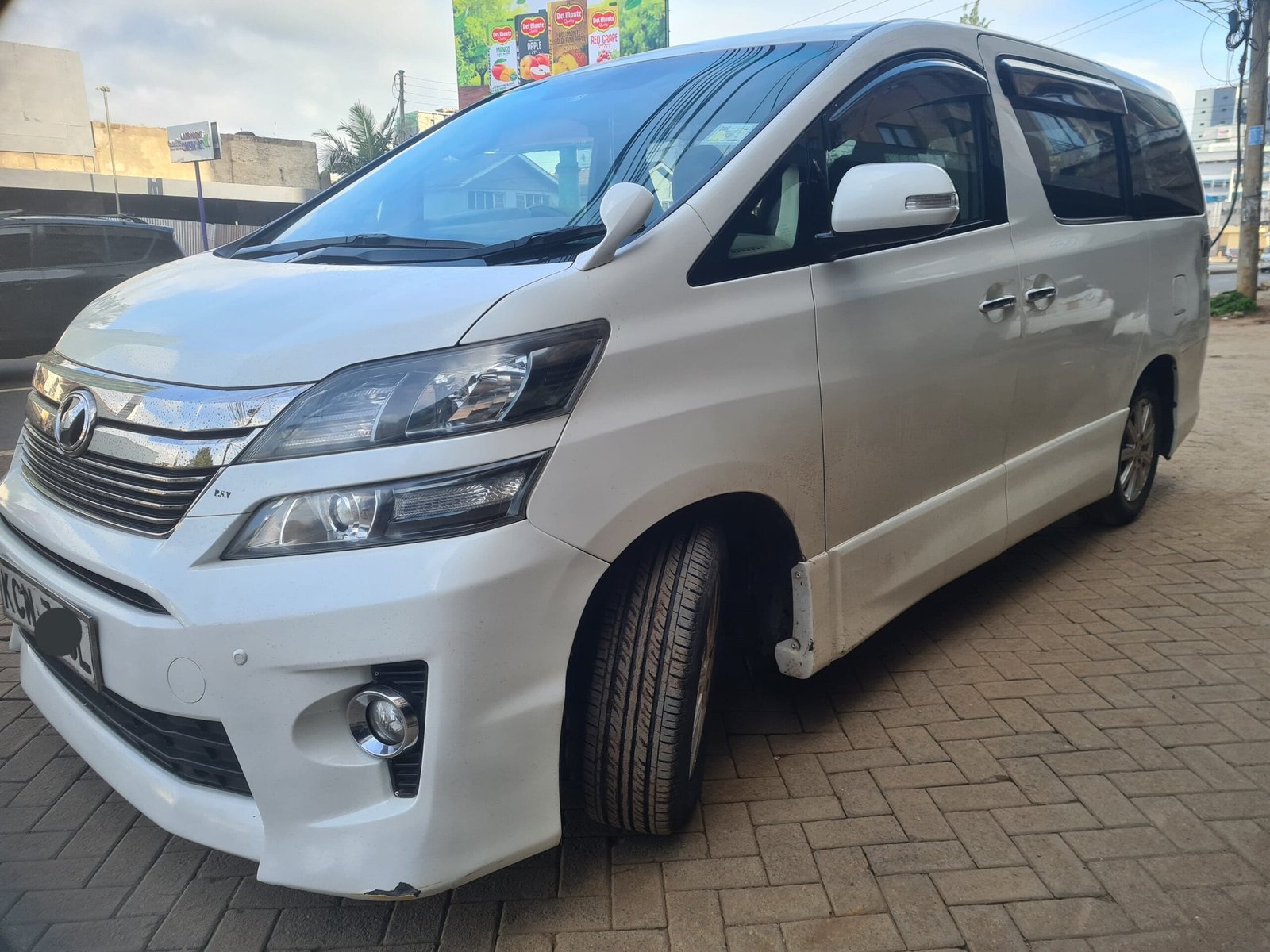 Toyota vellfire Asian OWNER QUICK SALE You Pay 30% Deposit Hire purchase installments UpTo 70% financing/finance NO CRB STATUS CHECK Trade in OK EXCLUSIVE