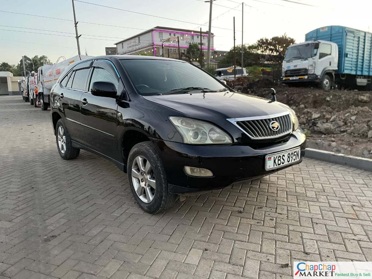 TOYOTA HARRIER 850K ONLY QUICK SALE You Pay 30% Deposit Hire purchase installments UpTo 70% financing/finance NO CRB STATUS CHECK Trade in OK exclusive