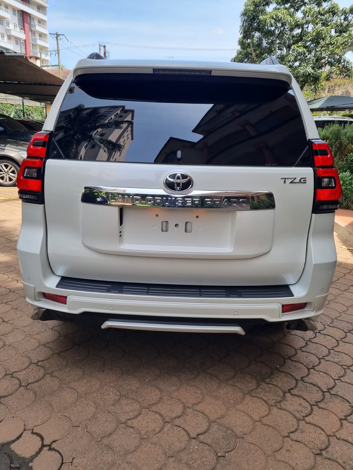 TOYOTA LAND-CRUISER J-150, TZ-G New Arrival fully loaded QUICK SALE You Pay 30% Deposit Hire purchase installments UpTo 70% financing/finance NO CRB STATUS CHECK Trade in OK