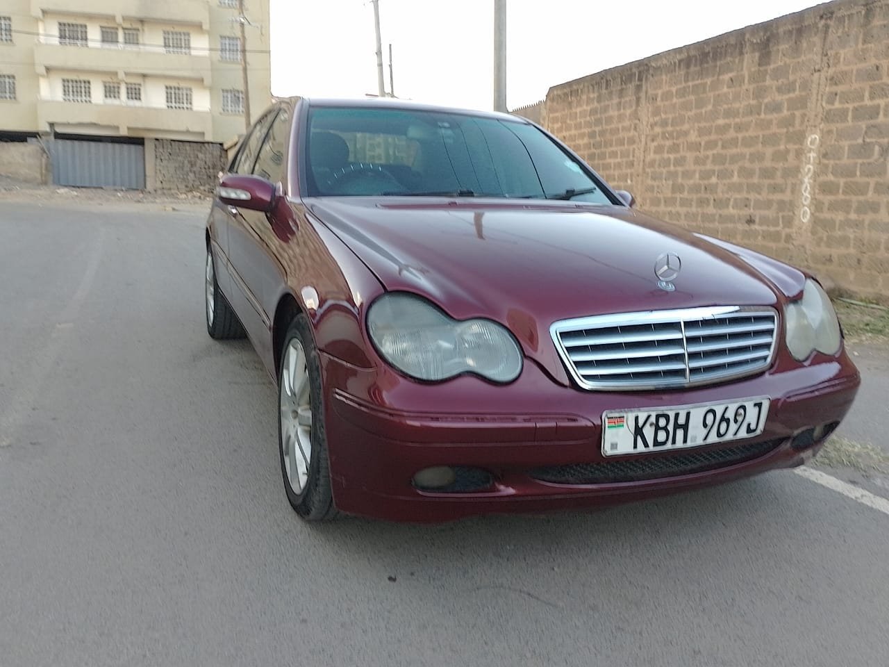 Mercedes Benz C200 w203 650K Only 🤩 QUICK SALE You Pay 30% Deposit Hire purchase installments UpTo 70% financing/finance NO CRB STATUS CHECK Trade in OK new