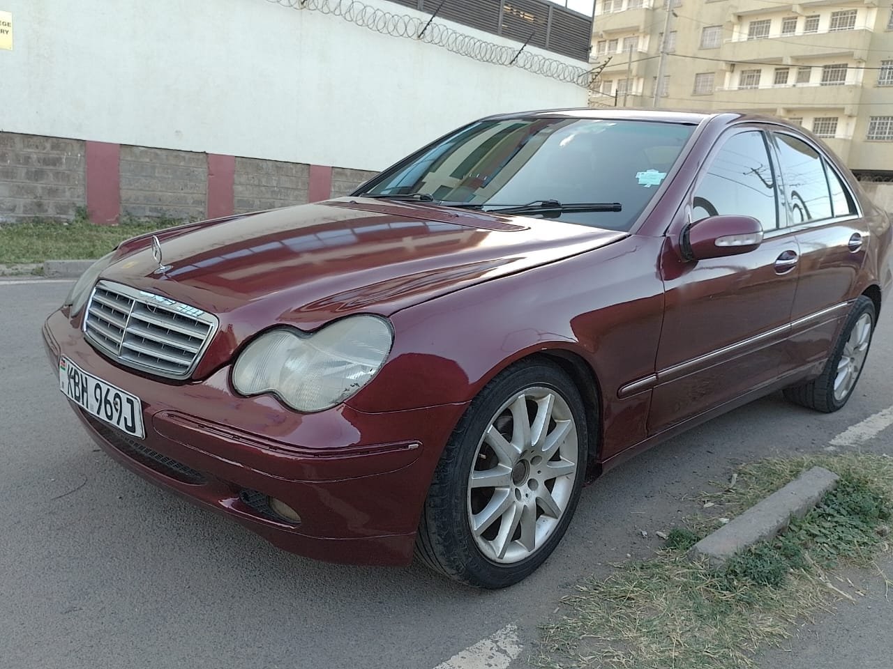 Mercedes Benz C200 w203 650K Only 🤩 QUICK SALE You Pay 30% Deposit Hire purchase installments UpTo 70% financing/finance NO CRB STATUS CHECK Trade in OK new