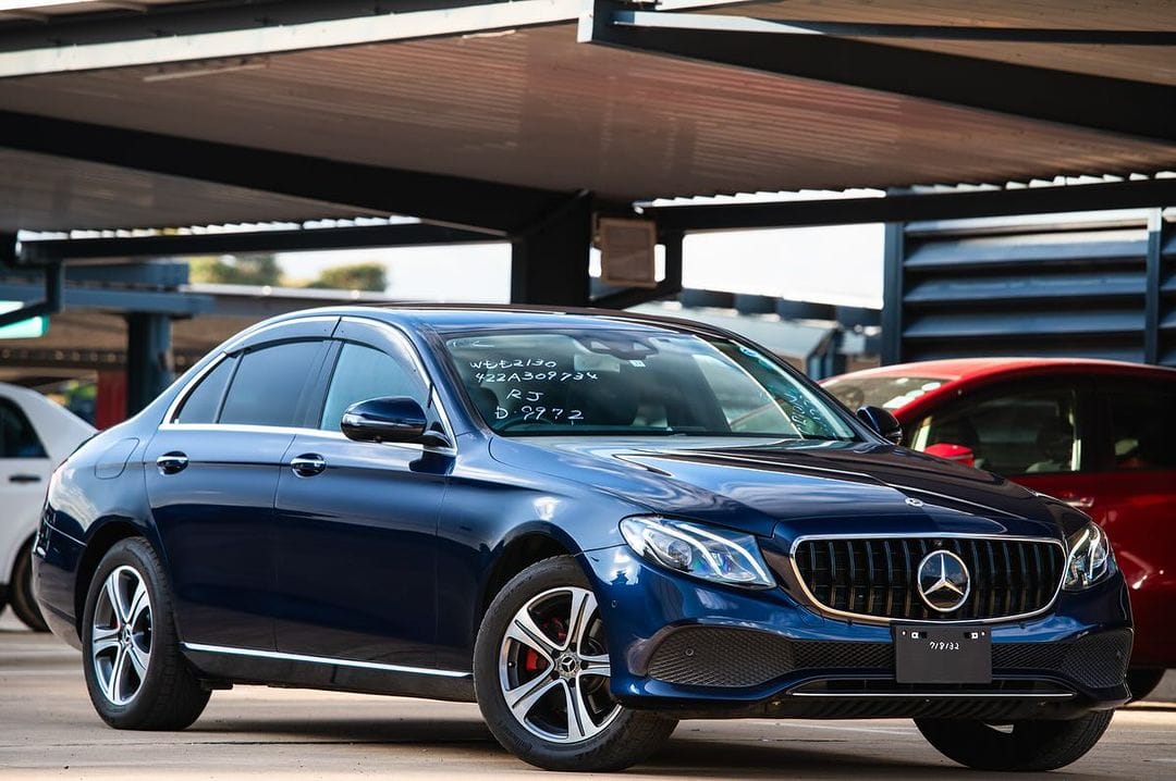 Mercedes E200 NEW ARRIVAL QUICK SALE You Pay 30% Deposit Hire purchase installments UpTo 70% financing/finance NO CRB STATUS CHECK Trade in OK