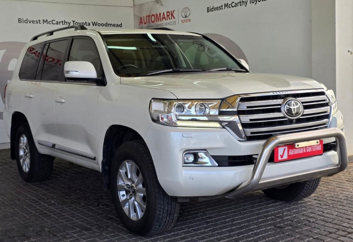 Toyota Land Cruiser VX-R V8 diesel New Arrival QUICK SALE You Pay 30% Deposit Hire purchase installments UpTo 70% financing/finance NO CRB STATUS CHECK Trade in OK