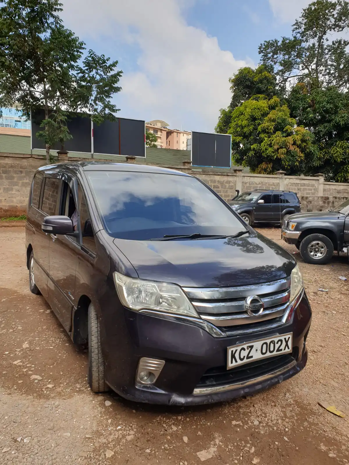 2013 Nissan Serena van 700K Only 🤩 QUICK SALE QUICK SALE You Pay 30% Deposit Hire purchase installments UpTo 70% financing/finance NO CRB STATUS CHECK Trade in OK