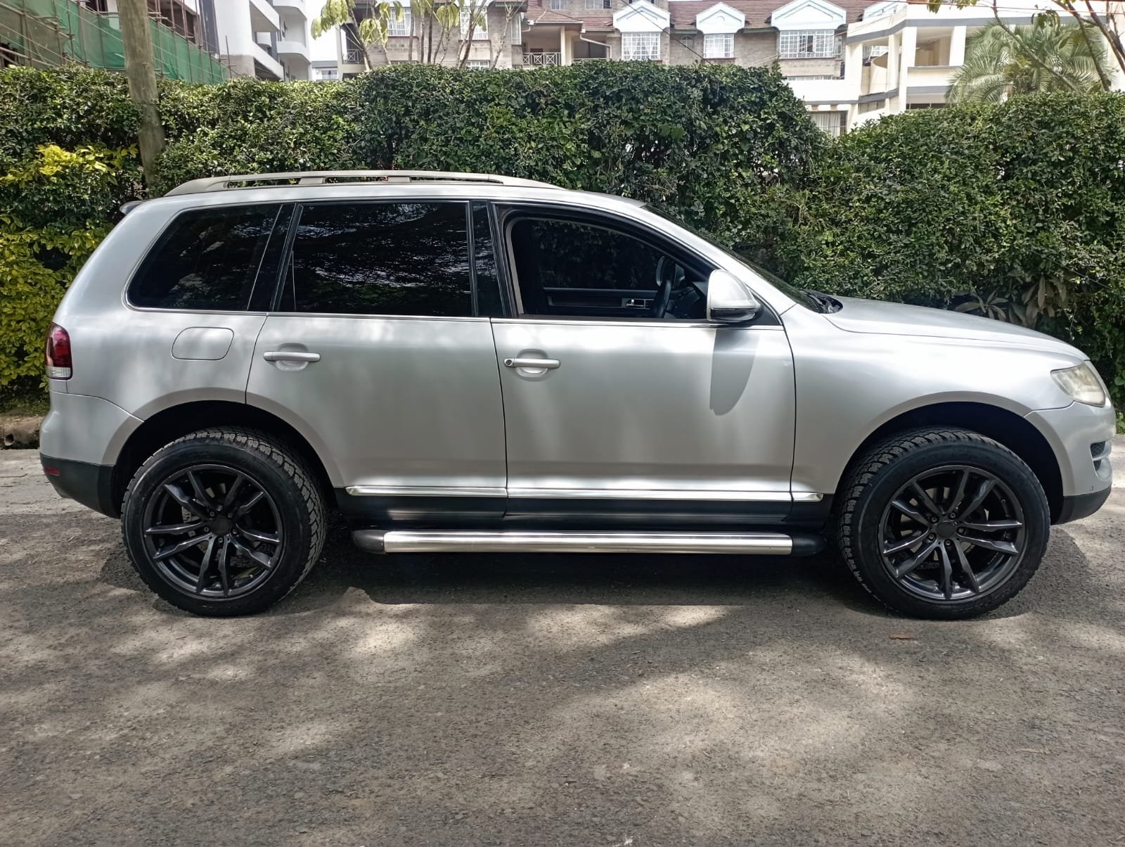 Volkswagen Touareg QUICK SALE QUICK SALE You Pay 30% Deposit Hire purchase installments UpTo 70% financing/finance NO CRB STATUS CHECK Trade in OK