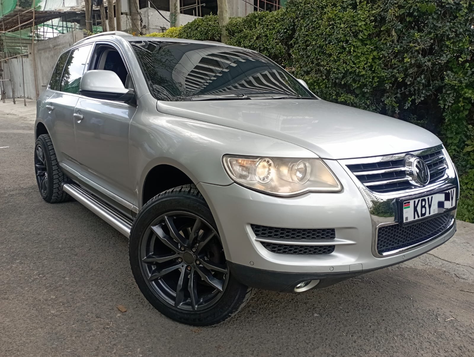 Volkswagen Touareg QUICK SALE QUICK SALE You Pay 30% Deposit Hire purchase installments UpTo 70% financing/finance NO CRB STATUS CHECK Trade in OK