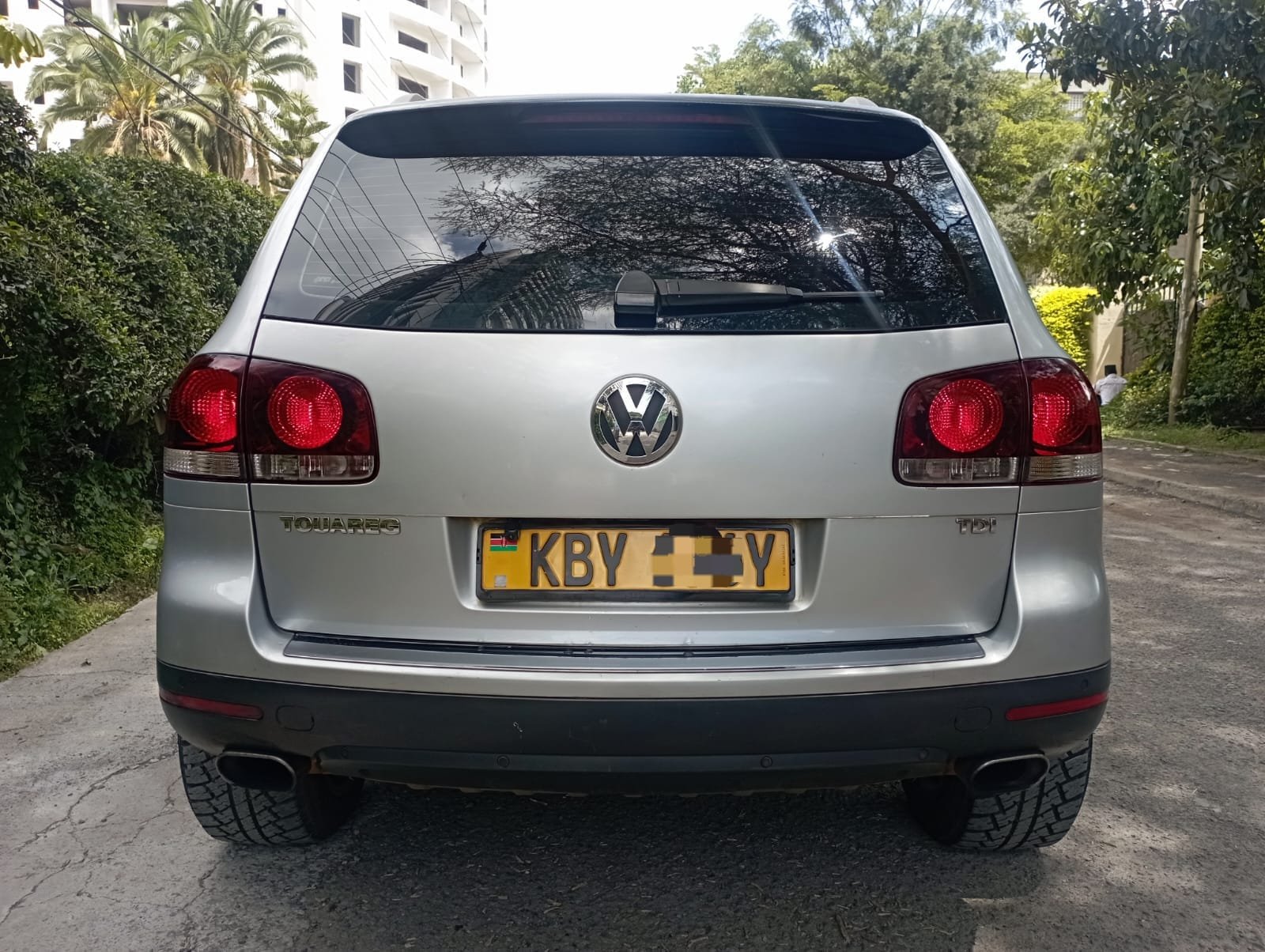 Volkswagen Touareg QUICK SALE QUICK SALE You Pay 30% Deposit Hire purchase installments UpTo 70% financing/finance NO CRB STATUS CHECK Trade in OK