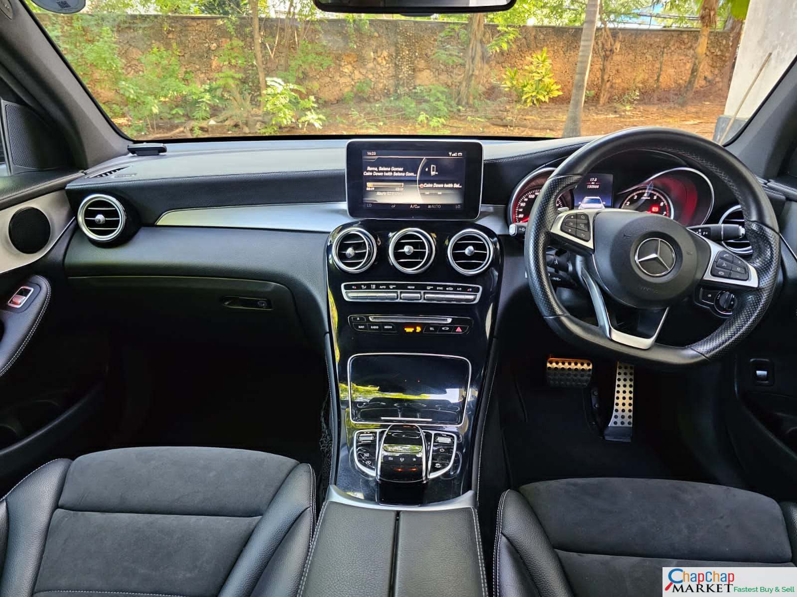 MERCEDES BENZ GLC 250 4MATIC QUICK SALE QUICK SALE You Pay 30% Deposit Hire purchase installments UpTo 70% financing/finance NO CRB STATUS CHECK Trade in OK