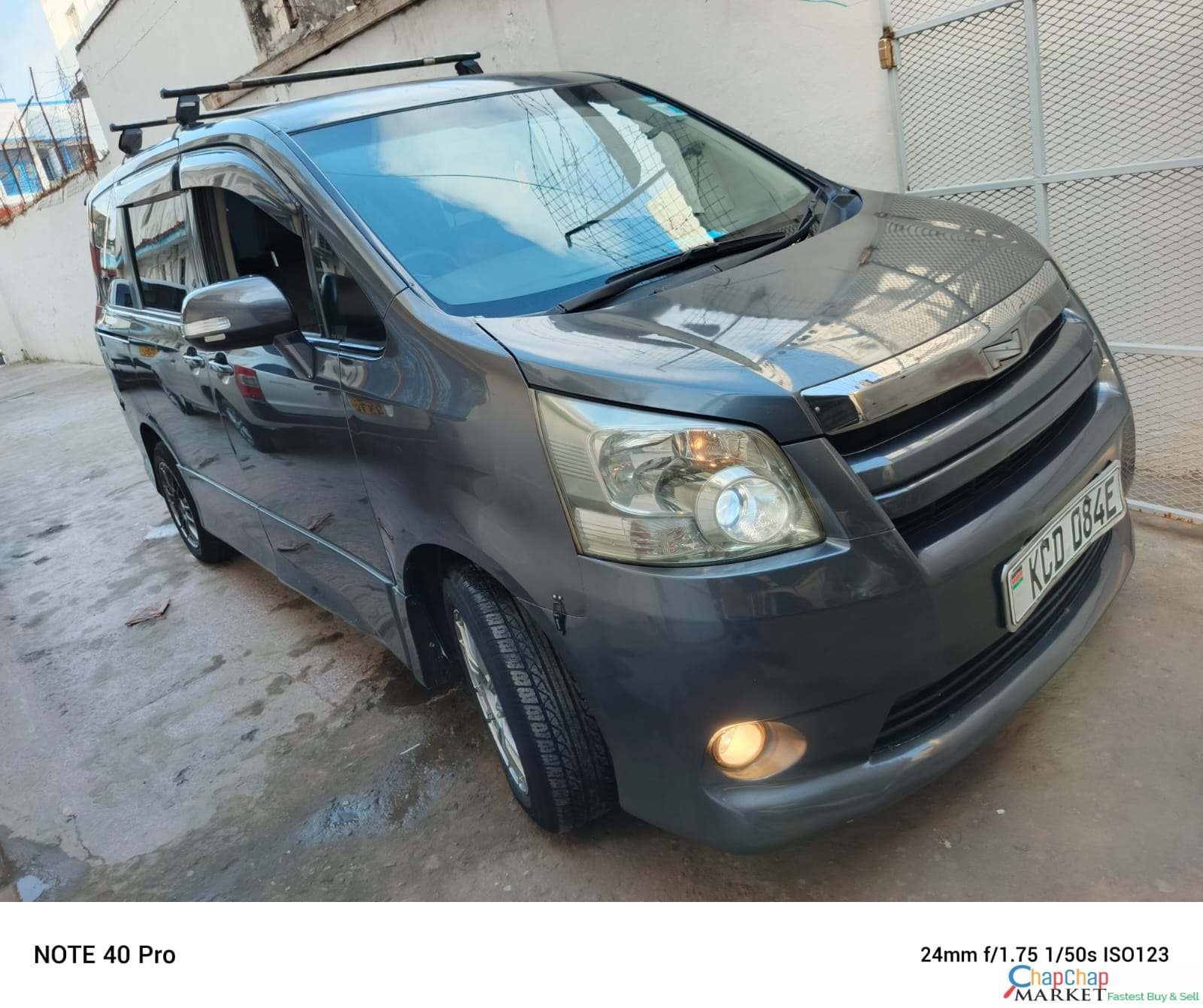 Toyota NOAH SI New shape QUICK SALE You Pay 30% Deposit Hire purchase installments UpTo 70% financing/finance NO CRB STATUS CHECK Trade in OK