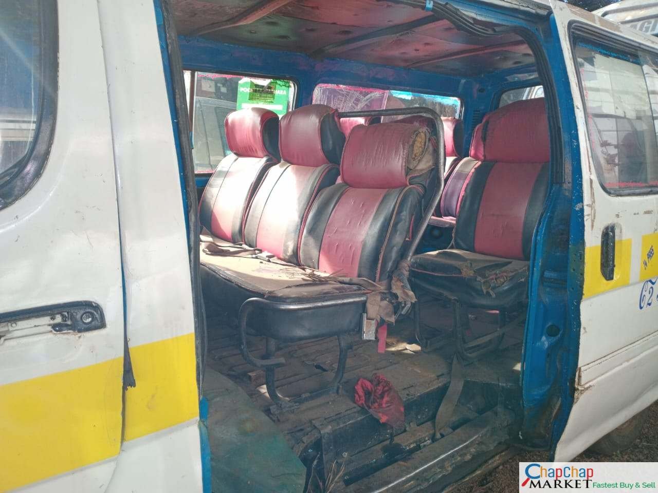 TOYOTA HIACE 5L clean matatu 200K ONLY 😲 QUICK SALE You Pay 30% Deposit Hire purchase installments UpTo 70% financing/finance NO CRB STATUS CHECK Trade in OK EXCLUSIVE