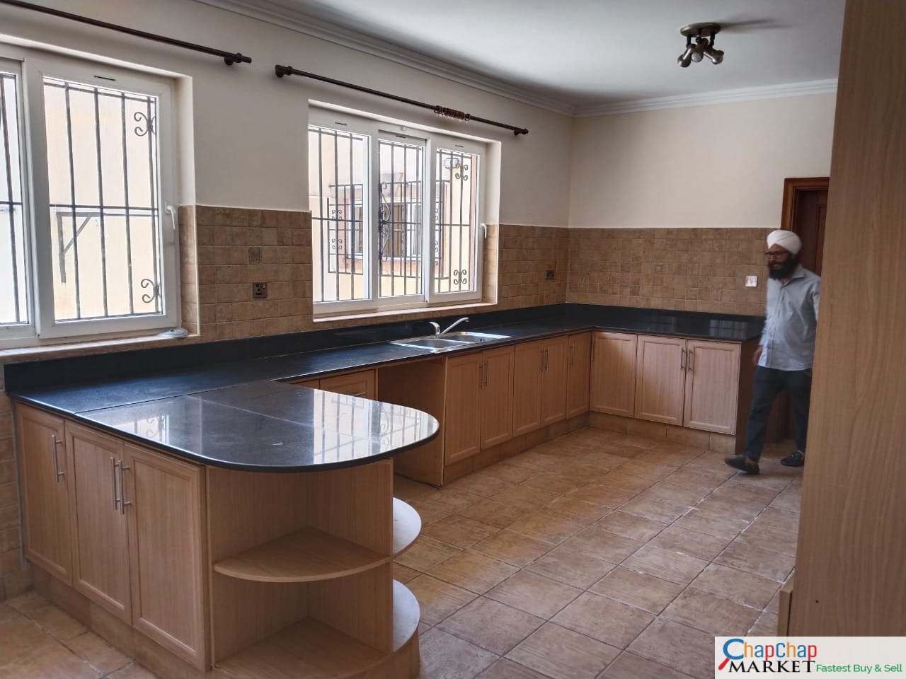 Tranquil 4 Bedrooms Townhouse in kyuna