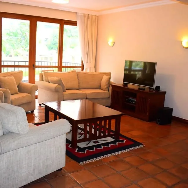 3 bedroom apartment For Sale Ensuite swimming pool etc Serene Valley upper-hill
