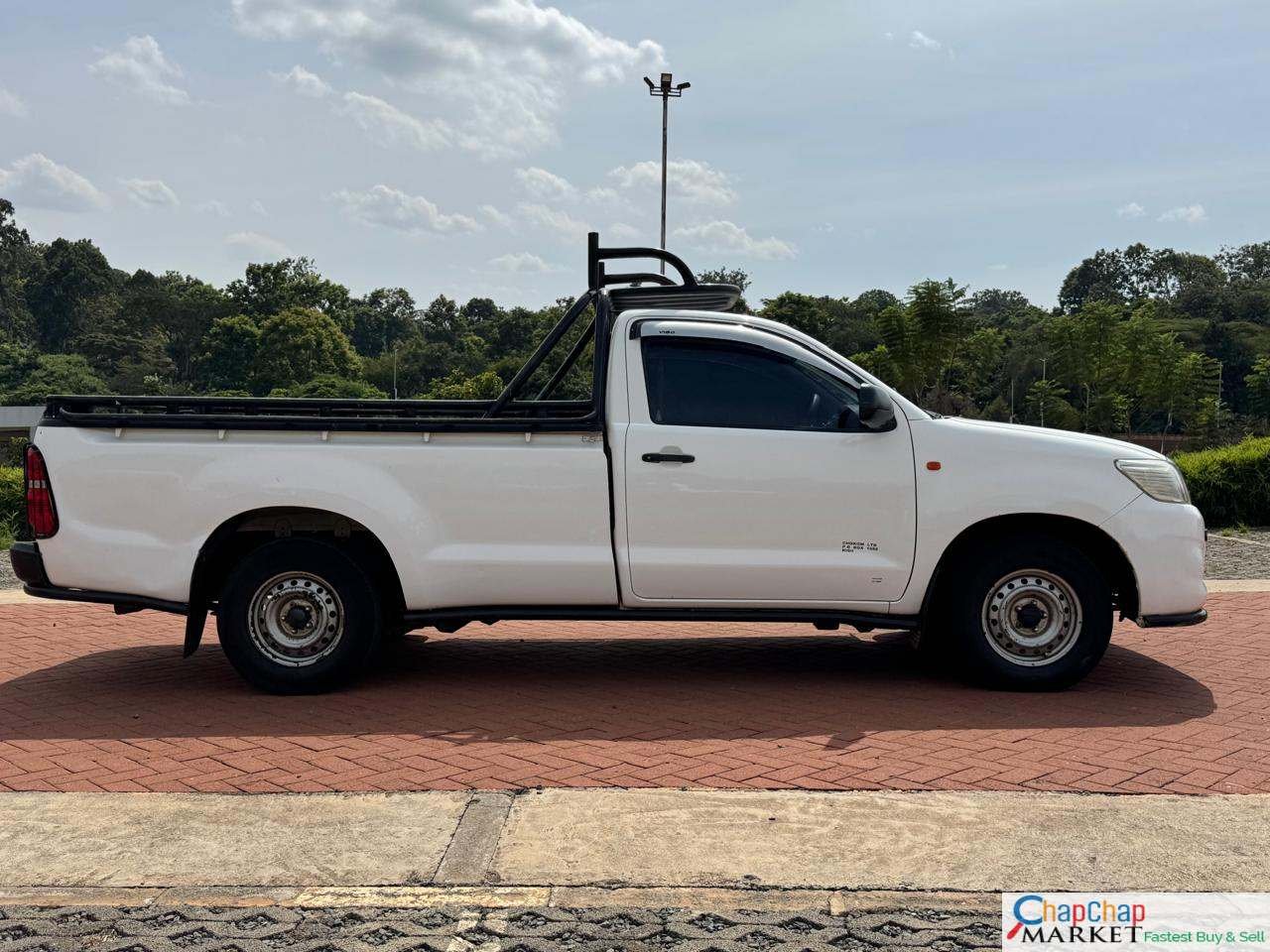 TOYOTA HILUX single cab local assembly QUICK SALE You Pay 30% Deposit Hire purchase installments HP UpTo 70% financing/finance NO CRB STATUS CHECK Trade in OK