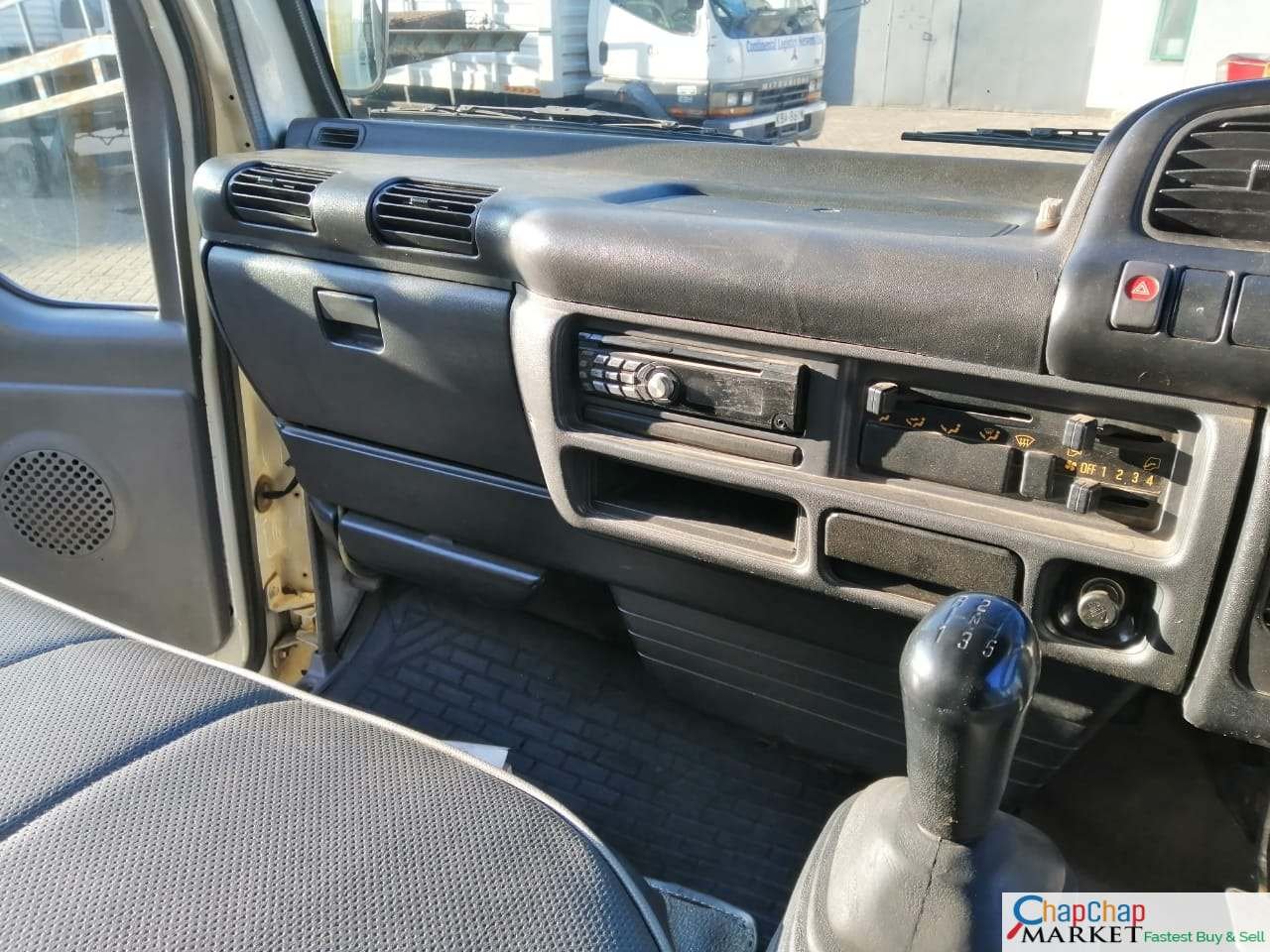 ISUZU NKR 4.3 LOCAL ASSEMBLY Refrigerated QUICK SALE You Pay 30% Deposit Hire purchase installments HP UpTo 70% financing/finance NO CRB STATUS CHECK Trade in OK 1.55M