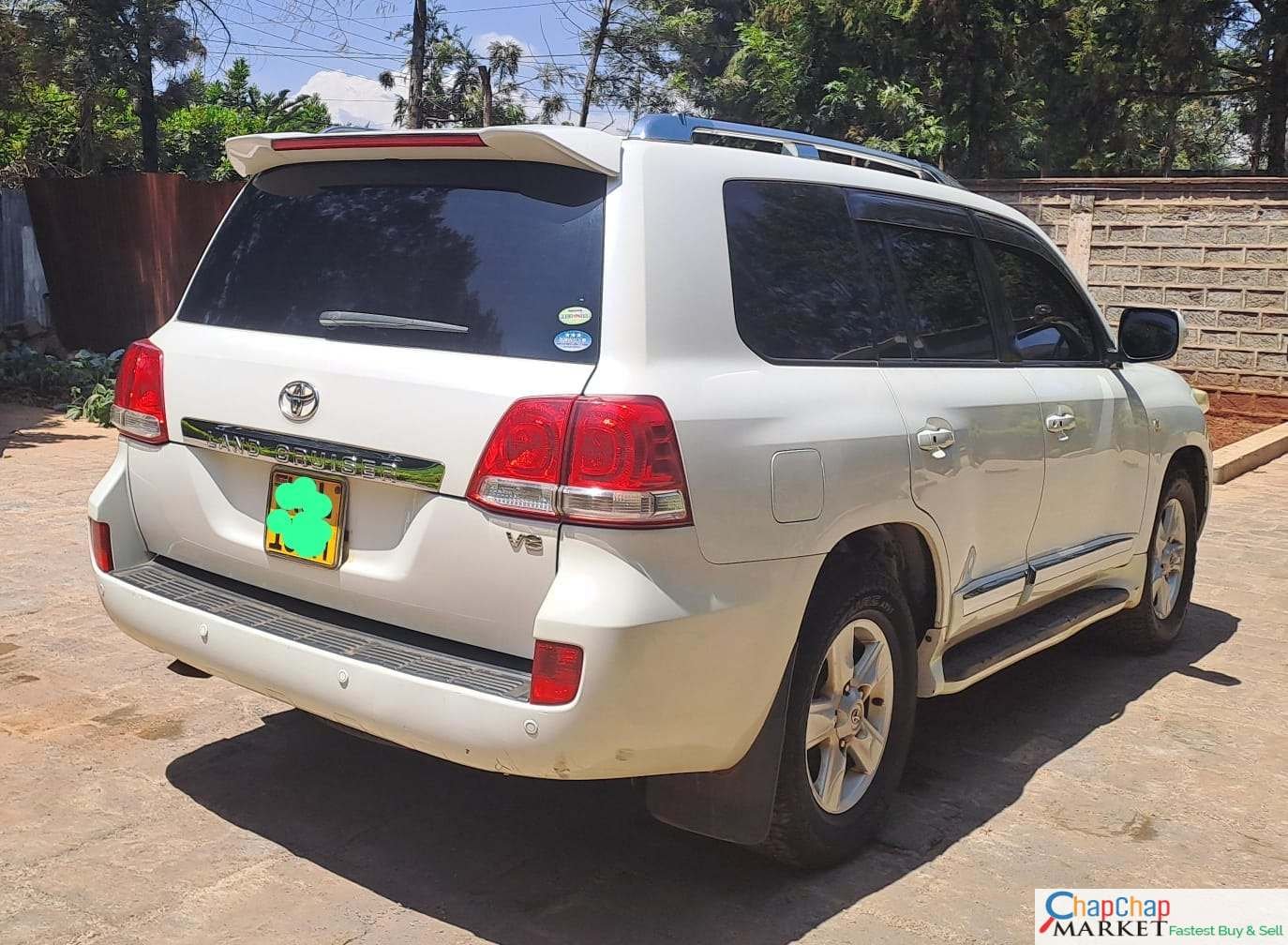 Toyota Land-Cruiser v8 ZX  2010 3.5M only 😲 😲 fully loaded QUICK SALE You Pay 30% Deposit Hire purchase installments HP UpTo 70% financing/finance NO CRB STATUS CHECK Trade in OK