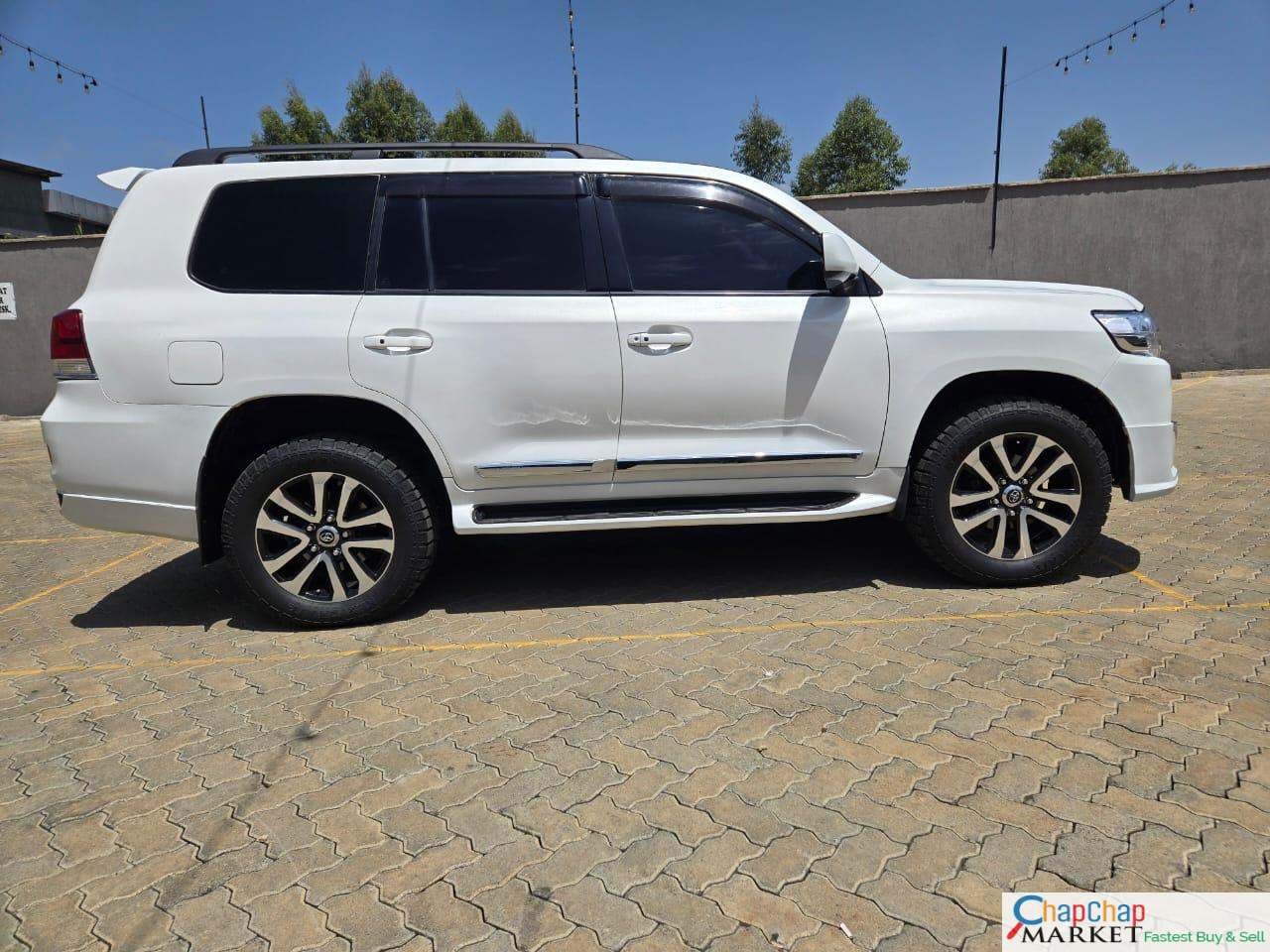 TOYOTA LAND-CRUISER 200 SERIES ZX fully Loaded QUICK SALE You Pay 30% Deposit Hire purchase installments HP UpTo 70% financing/finance NO CRB STATUS CHECK Trade in OK