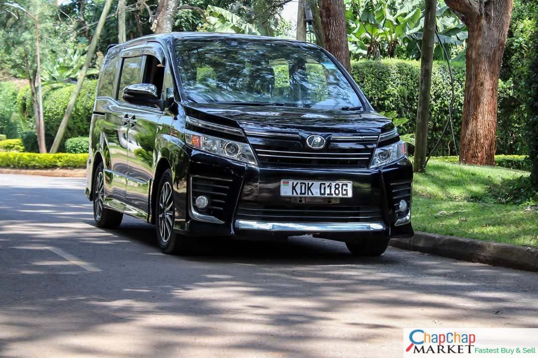 Toyota VOXY New shape New Arrival QUICK SALE You Pay 30% Deposit Hire purchase installments HP UpTo 70% financing/finance NO CRB STATUS CHECK Trade in OK 🔥