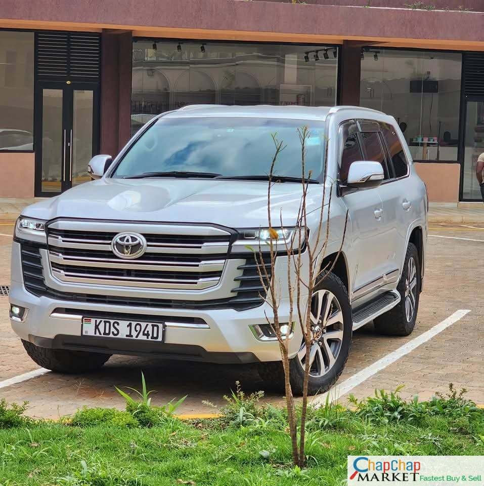 TOYOTA LAND-CRUISER V8 300 series Facelift QUICK SALE You Pay 30% Deposit Hire purchase installments HP UpTo 70% financing/finance NO CRB STATUS CHECK Trade in OK