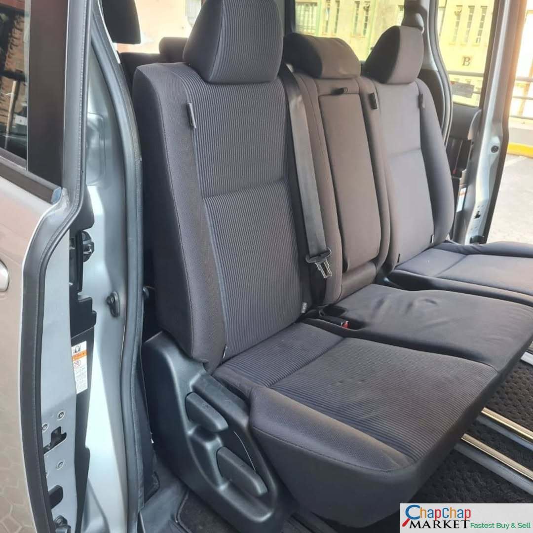 Toyota Noah New Arrival 8 seater QUICK SALE You Pay 30% Deposit Hire purchase installments HP UpTo 70% financing/finance NO CRB STATUS CHECK Trade in OK