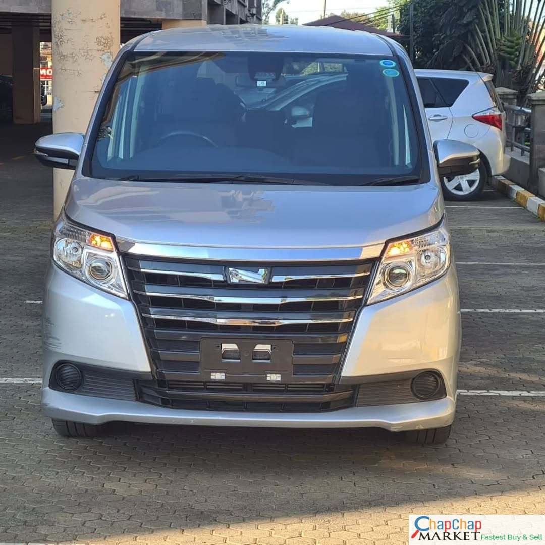 Toyota Noah New Arrival 8 seater QUICK SALE You Pay 30% Deposit Hire purchase installments HP UpTo 70% financing/finance NO CRB STATUS CHECK Trade in OK