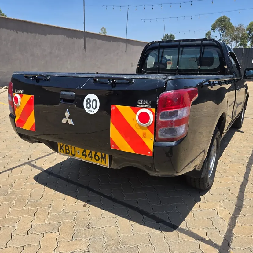 MITSUBISHI L200 pick up single cab QUICK SALE You Pay 30% Deposit Hire purchase installments HP UpTo 70% financing/finance NO CRB STATUS CHECK Trade in OK